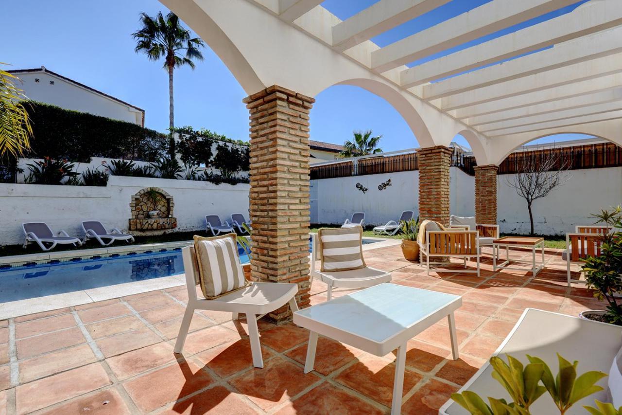 088 Bright And Spacious Andalusian Style With Private Pool